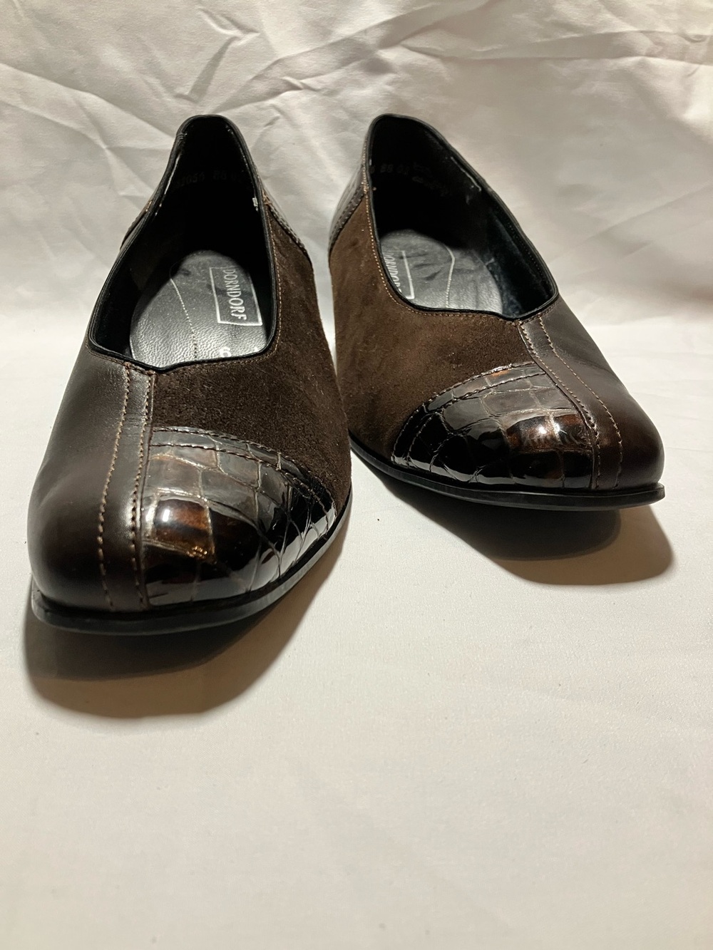 Dorndorf Mixed-Texture Leather & Suede Comfort Pumps (Style #562056).
